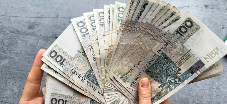 Osoby niepełnosprawne: dopłata do mieszkań (do 146.000,00 zł) i samochodów (próg wartości 230.000,00 albo 300.000,00 zł)