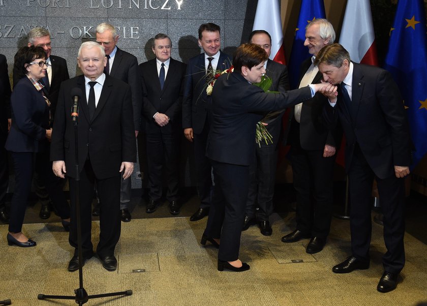 Premier Beata Szydło wróciła ze szczytu w Brukseli