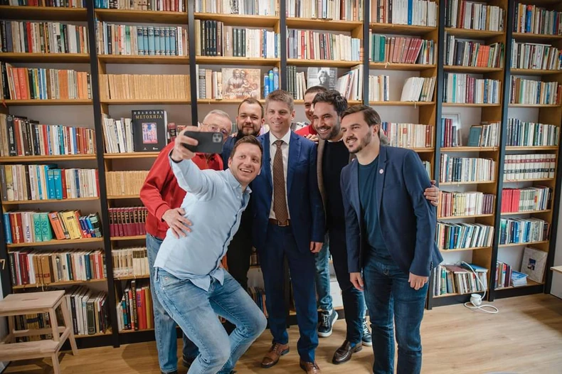 Arno Gujon u Austriji na otvaranju dopunskih škola 