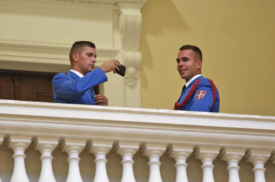 Gardisti u Skupštini Srbije, spremni za svečanost polaganja zakletve novih članova vlade