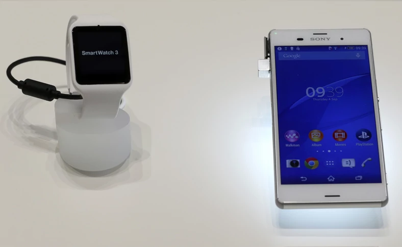 Sony SmartWatch 3 i Sony Xperia Z3