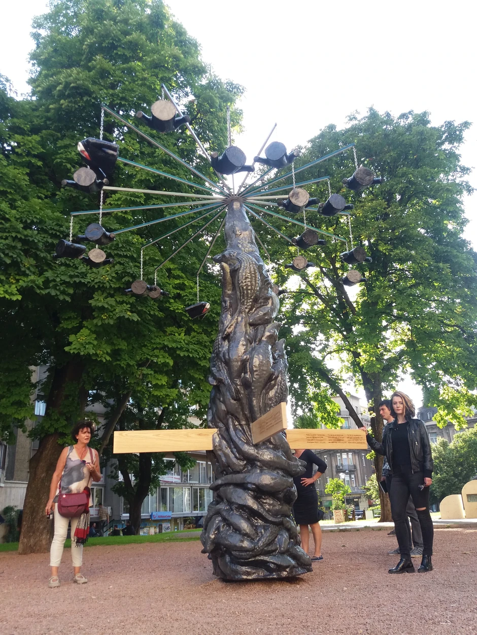 Umetnicu zanimanju reakcije