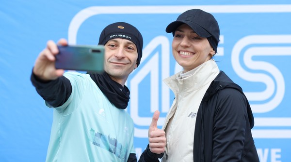W pierwszym treningu wzięła udział wicemistrzyni olimpijska w sztafecie 4x400 m, Anna Kiełbasińska.
