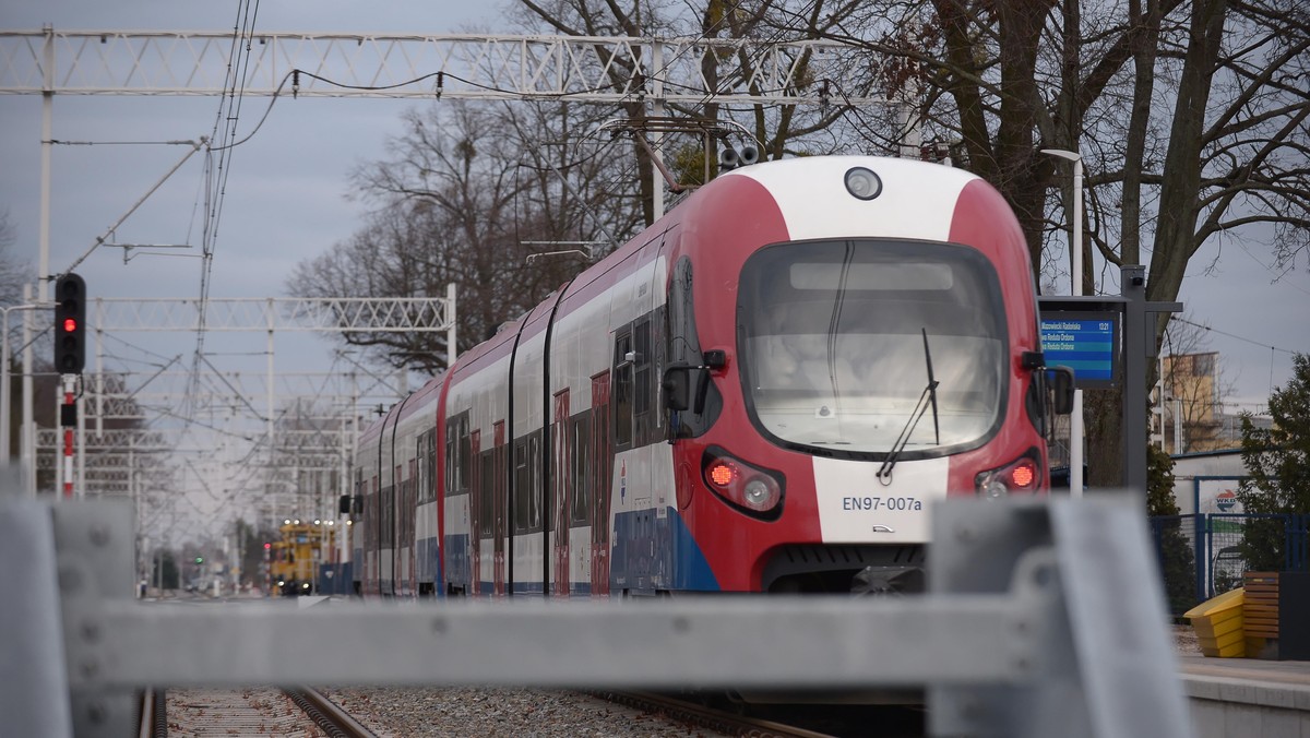 Pod Warszawą staną pociągi. Maszyniści rozpoczynają strajk