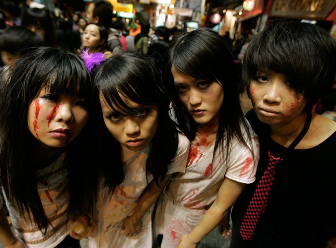 Oto miłośniczki horrorów z Hongkongu - w świątecznych kreacjach