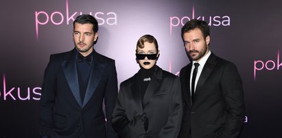 To Marilyn Manson? Nie, to córka słynnego aktora! Dziwne przebieranki na premierze filmu "Pokusa" [ZDJĘCIA]