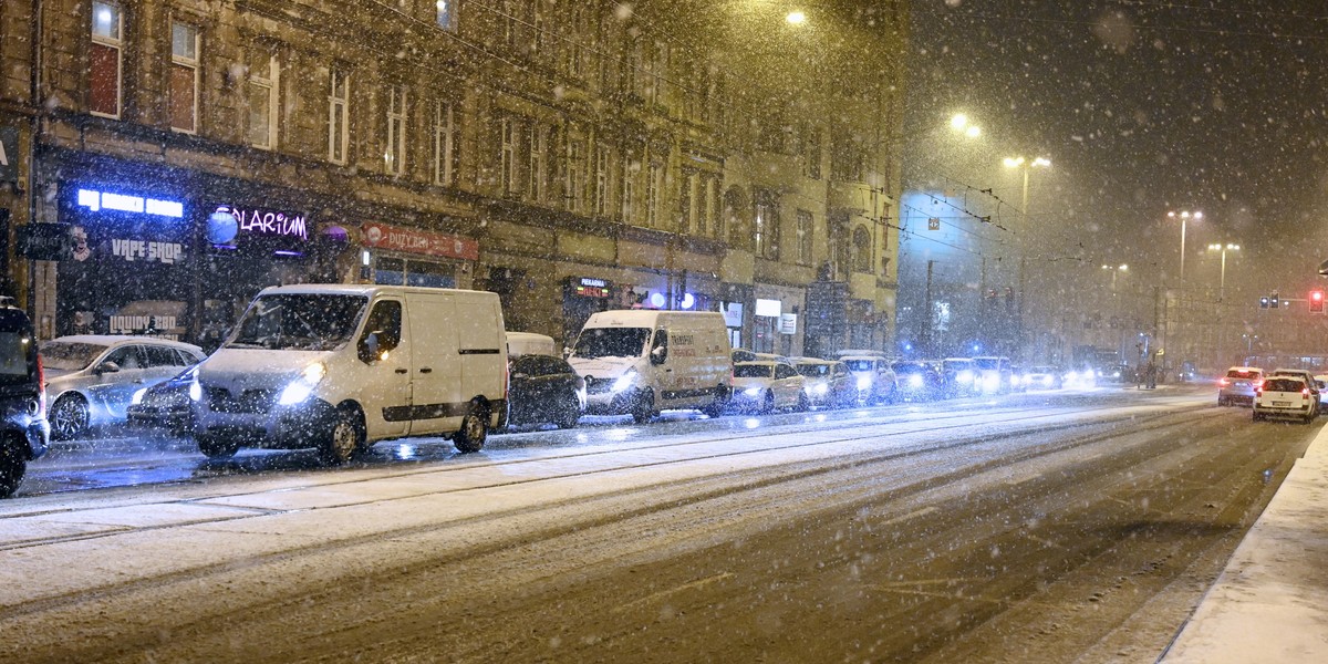 Pogoda w piątek 3 grudnia. Uważaj na śnieg i śliskie drogi! 