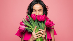 Dzień Kobiet 2025. Kiedy wpada? Historia święta. Pomysły na prezenty na Dzień Kobiet