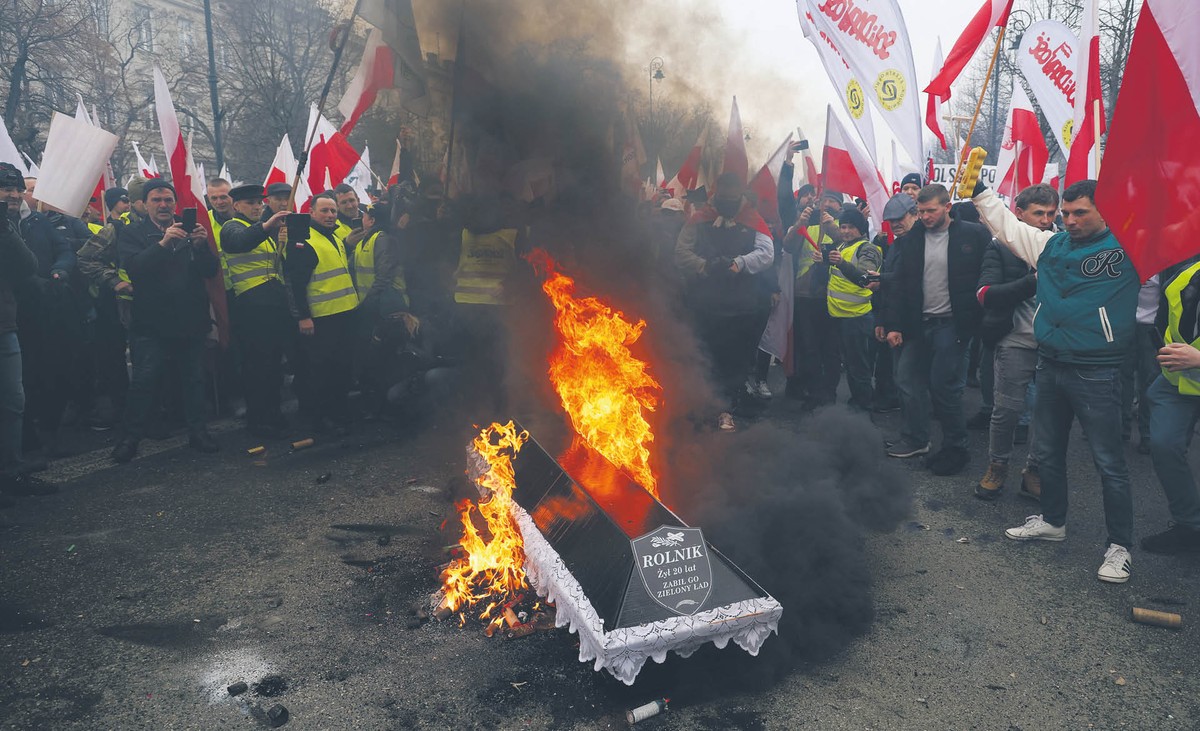 Kilkadziesiąt tysięcy rolników miało według organizatorów uczestniczyć w środowych demonstracjach.