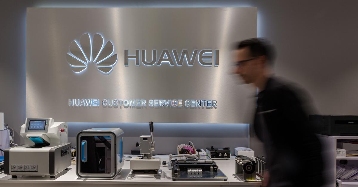 « Le Monde » : Huawei compte des centaines de lobbyistes en France.  Les Chinois ont enveloppé le pays dans un dense réseau de dépendances