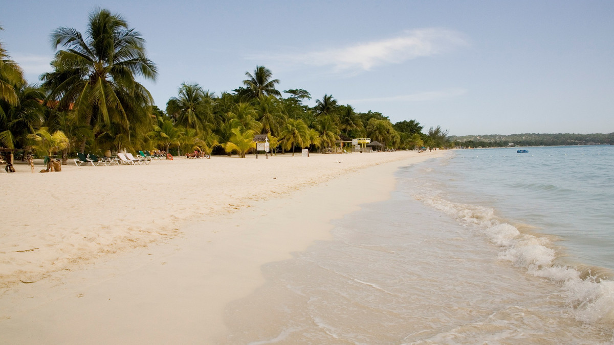 Kurort Hedonizm III w zatoce Runaway na Jamajce zmieni nazwę. Z erotycznej konotacji zrezygnować chce spółka zarządzająca obiektem - SuperClubs.