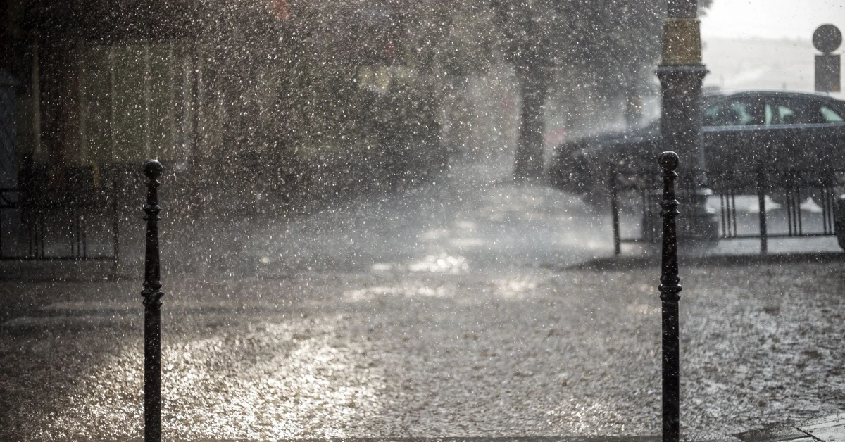 Do Polski zmierzają niebezpieczne zjawiska. Synoptycy ostrzegają: Obejmą cały kraj