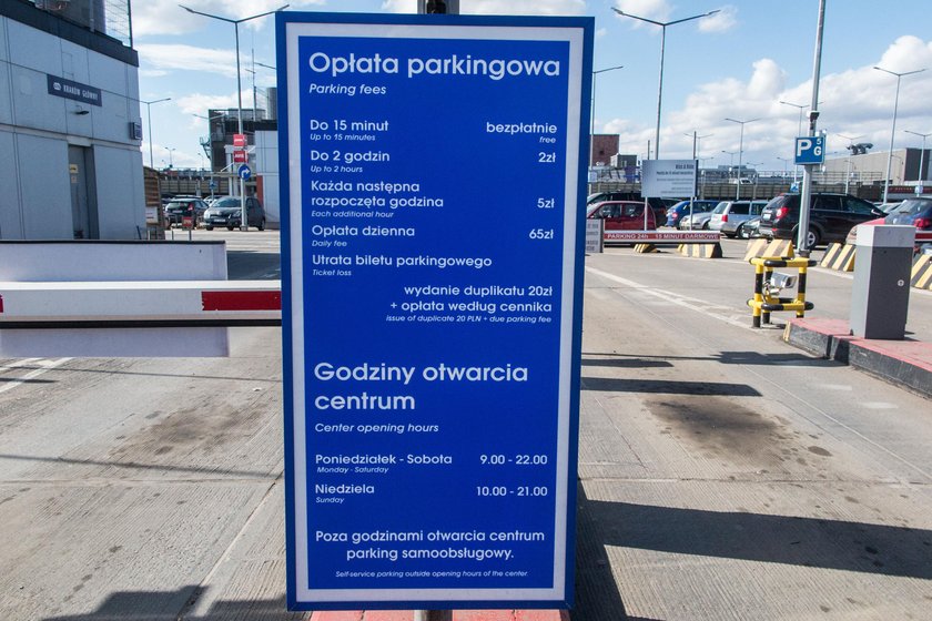 Płatne parkingi w centrach handlowych