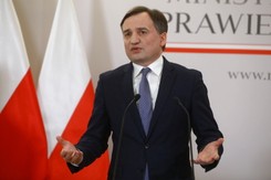 Ziobro po wyroku TSUE: Historyczny błąd premiera. Morawiecki ODPOWIADA