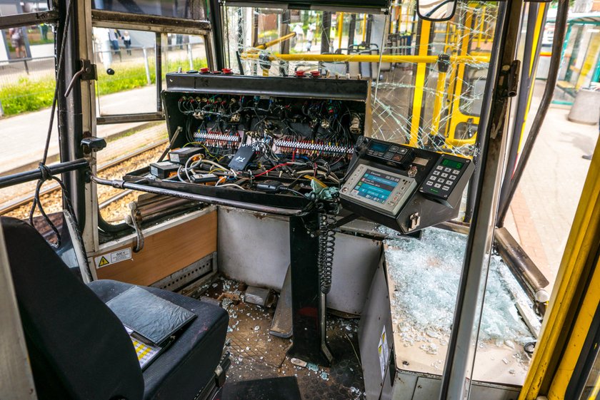 Uwaga objazdy! Zderzenie tramwajów na Limanowskiego