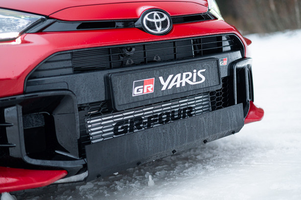 Toyota GR Yaris 2024 - lifting