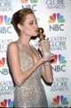Angelina Jolie az 1999-es Golden Globes alkalmából egy ezüst Randolph Duke-ruhát vett fel.