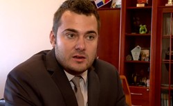 Kulturalna inicjatywa prezydenta Łomży. Mieszkańcy mogą obejrzeć "Smoleńsk" za darmo