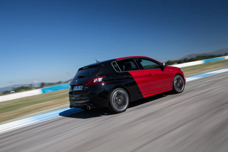 Peugeot 308 GTi – francuska definicja hot-hatcha