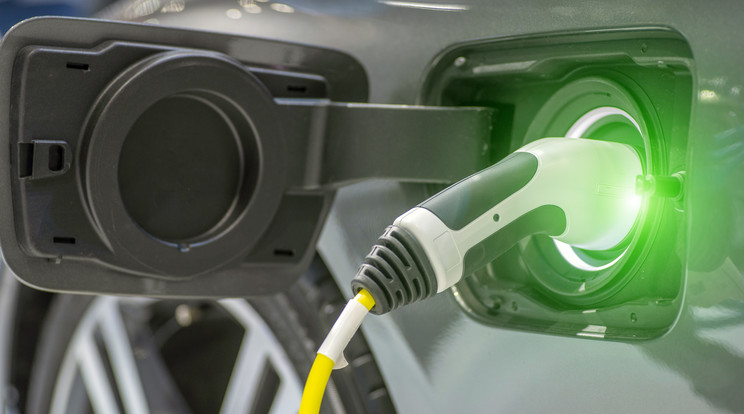 Drágul az elektromos autók töltése novembertől. Fotó: Getty Images