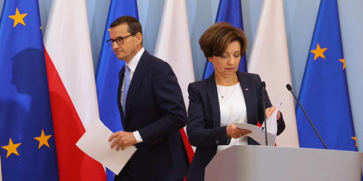 Premier Mateusz Morawiecki oraz minister rodziny i polityki spolecznej Marlena Maląg
