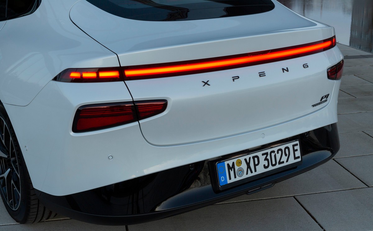 XPENG P7 to sedan w stylu coupe
