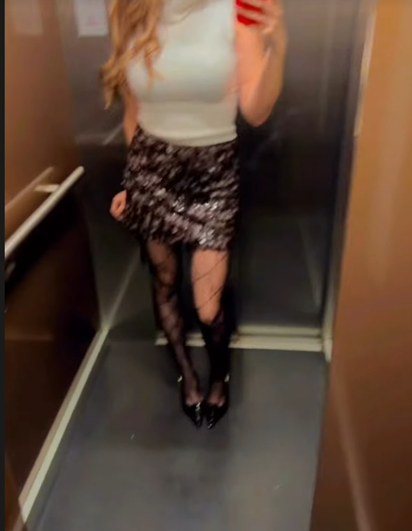 Luna pokazala duge noge