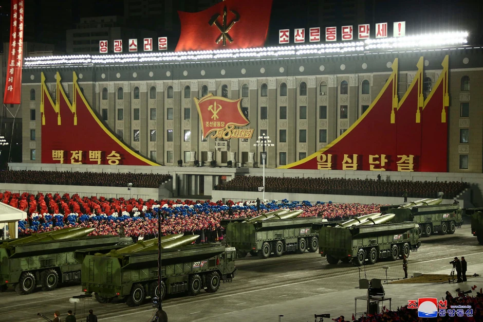 Severna Koreja, vojna parada