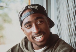 Dwie firmy z branży porno walczą o sekstaśmę Tupaca