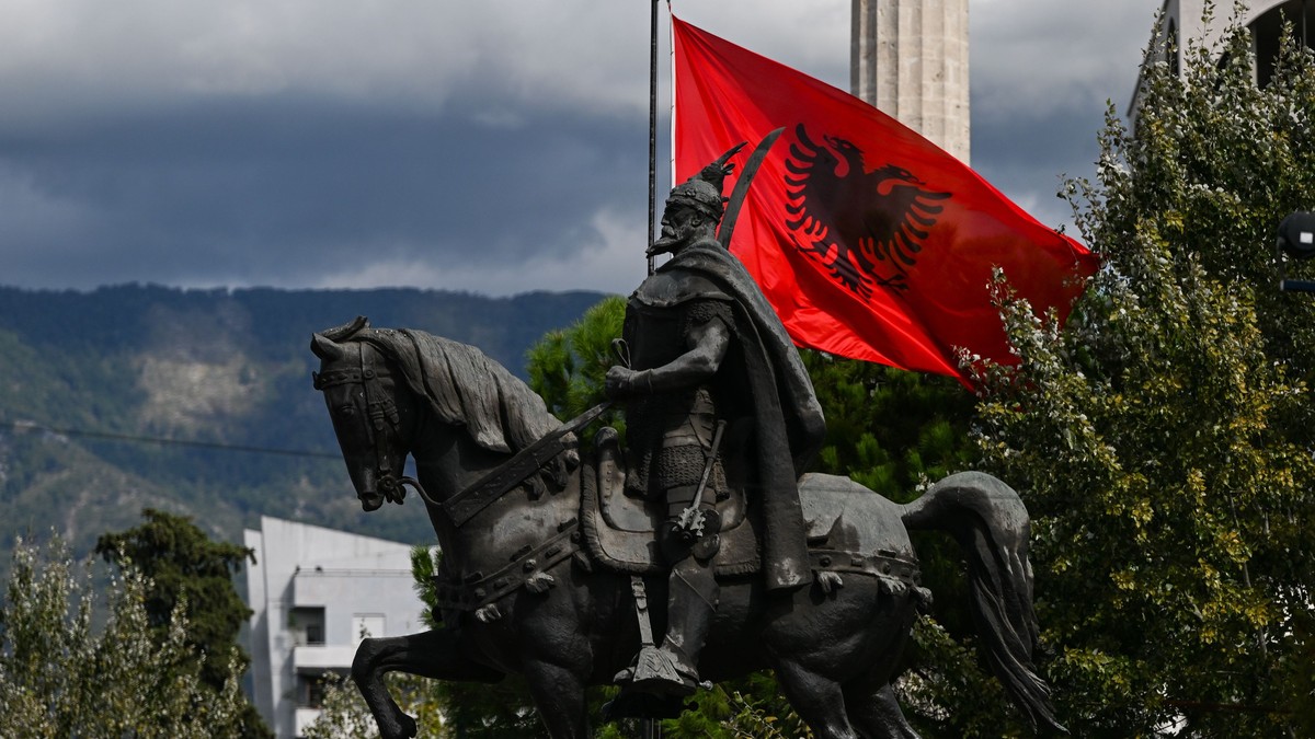 Tirana, Trg Skenderbeg, Albanija