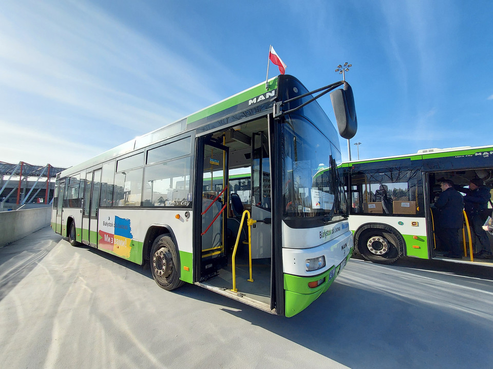 Dwa miejskie autobusy z Białegostoku dla mieszkańców Lwowa