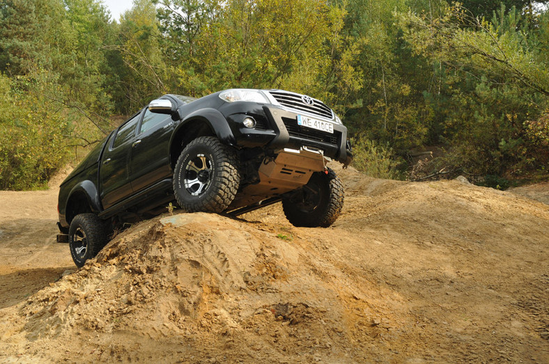 Test Toyoty Hilux Adventure: prawdziwy potwór