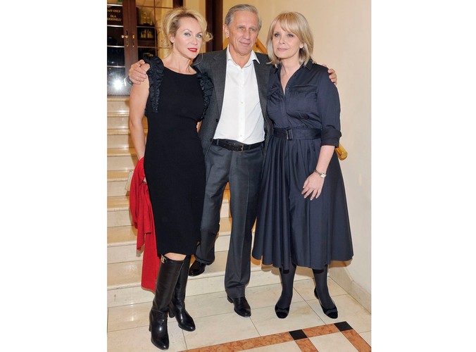 Jan Englert z żoną Beatą i Małgorzata Domagalik