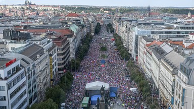 Protesty w Pradze. 10 tysięcy ludzi wyszło na ulice