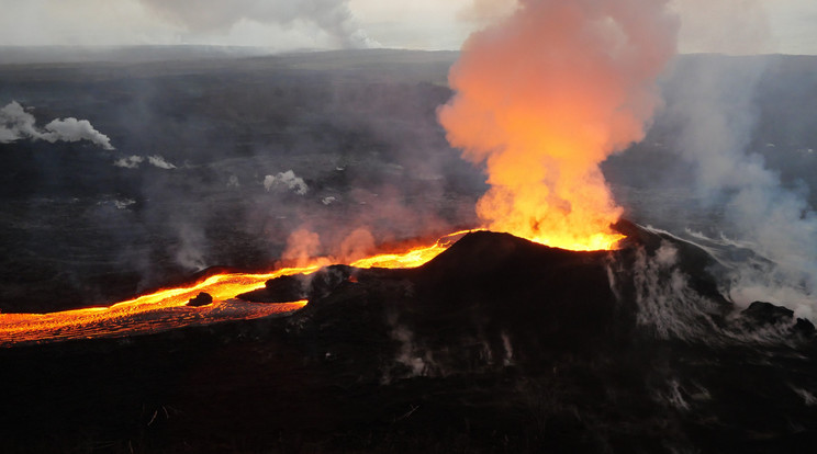 A Kilauea két hónapja folyamatosan aktív, vulkáni tevékenysége erősödik /Fotó: Profimedia-Reddot