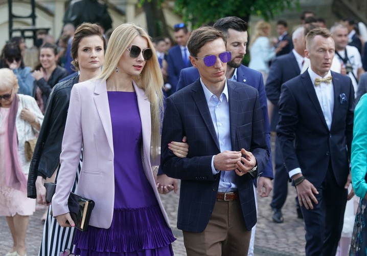 Na uroczystości ślubnej pojawił się między innymi Kamil Stoch z małżonką Ewą Bilan-Stoch