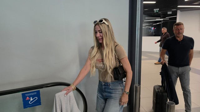 Vesna Đogani na aerodromu