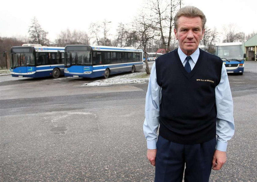 Ostrzelano autobus w Krakowie! Poważne uszkodzenia