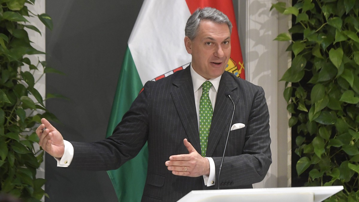 Lázár János véleménye Orbán Viktorról: „Természetes, hogy nem hiba nélküli”
