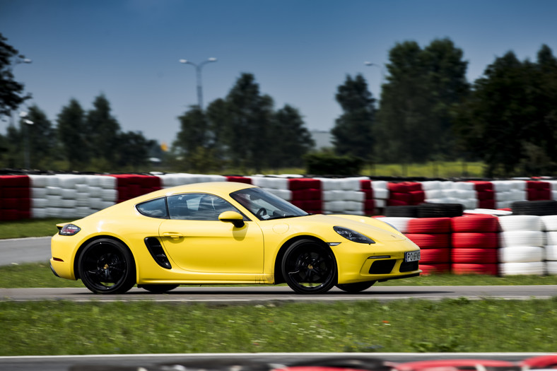 Jaguar F-Type i Porsche 718 Cayman