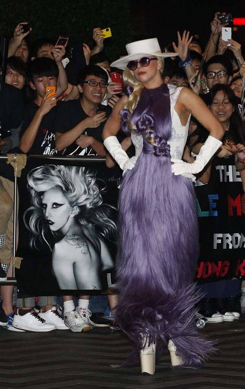 Fryzury Lady Gagi 2012