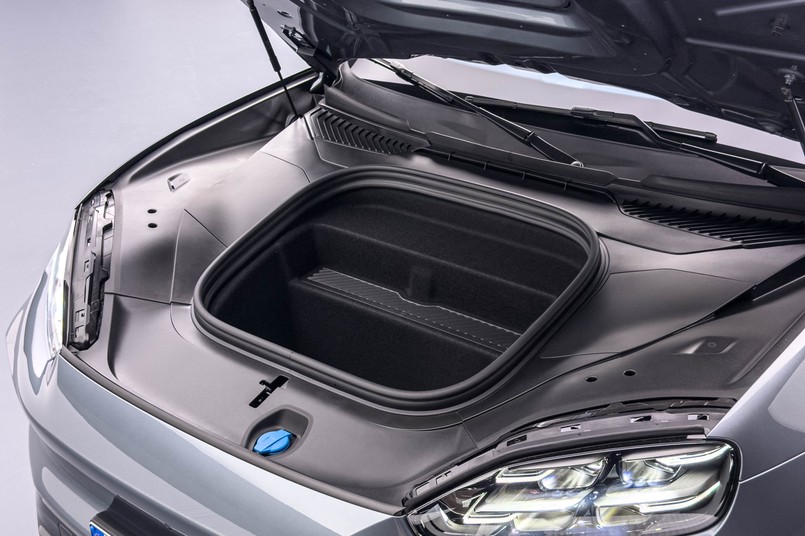 Porsche Cayenne Electric