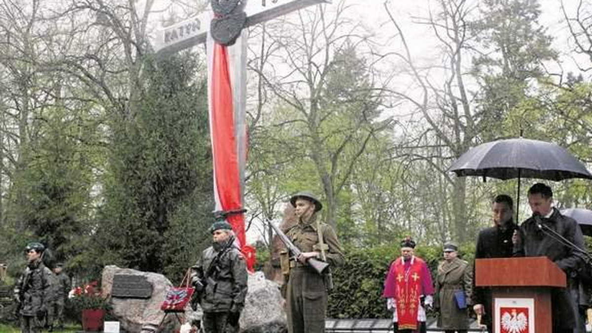 Właśnie mija 75. rocznica zbrodni sowieckich. Uroczystości w Szczecinie obchodzone będą 13 kwietnia przy pomniku Krzyż Katynia.