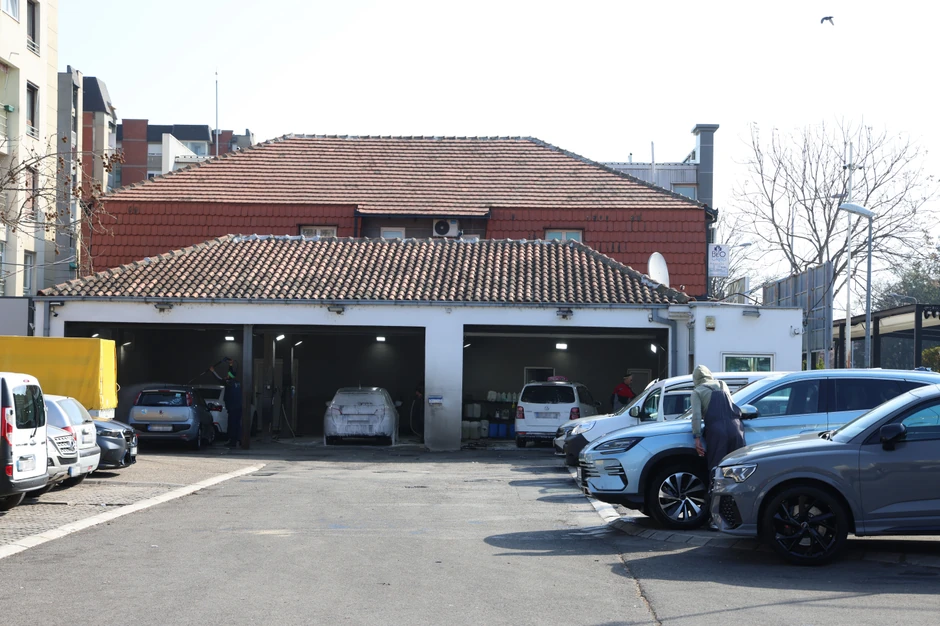 Pucnjava u ulici Džona Kenedija 