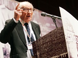 Bartoszewski: To Polska napadła na Rosję?