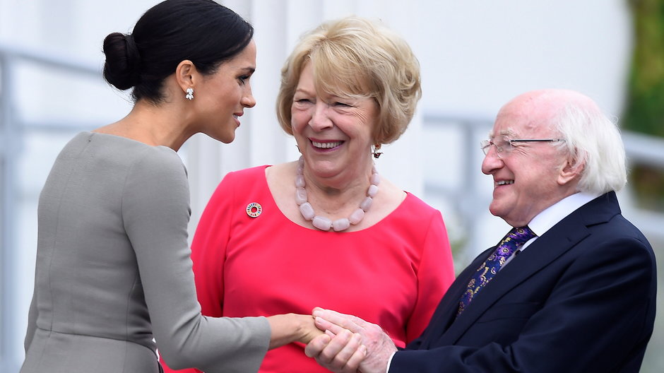 Księżna Meghan, żona prezydenta Irlandii Sabina Higgins oraz prezydent Irlandii Michael D. Higgins. Dublin, lipiec 2018 r. 