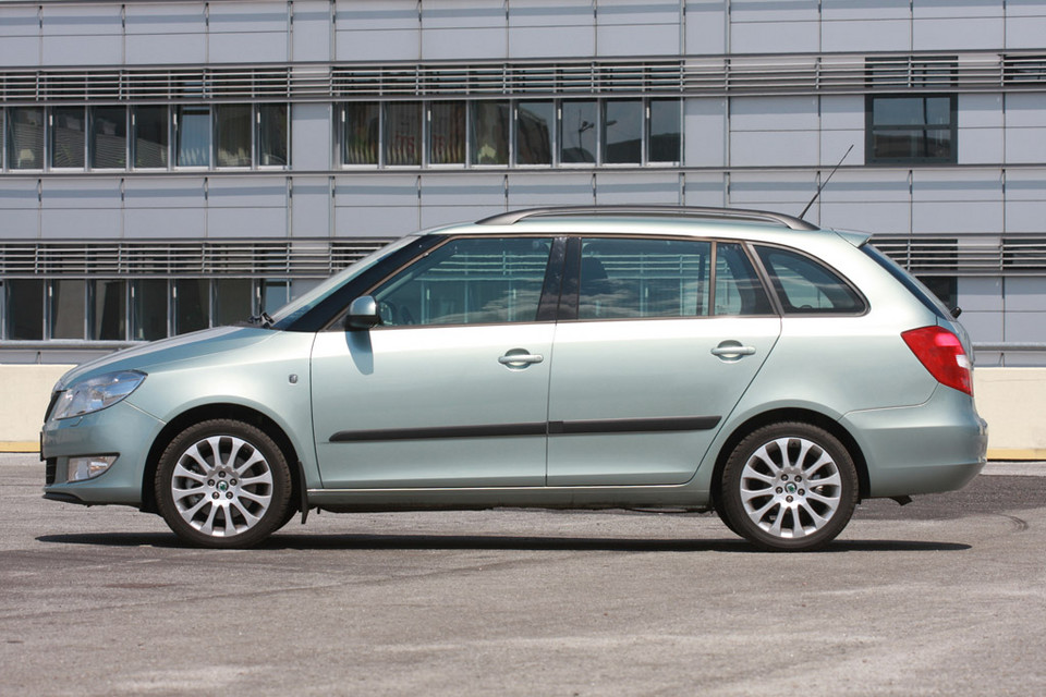 Skoda Fabia kontra Seat co wybrać praktyczność czy