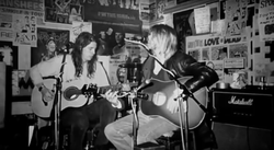 Byli zawsze trochę z boku. "Grunge. Bękarty z Seattle" Piotr Jagielski [RECENZJA]