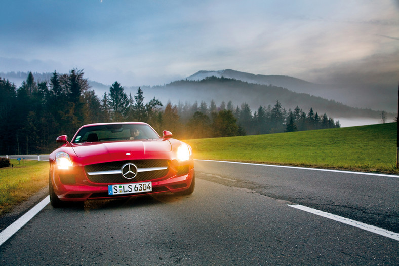Mercedes SLS AMG - Autem marzeń do pracy