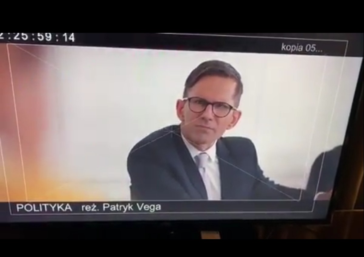 "Ludzie mają zapie*****ć za miskę ryżu". Premier Morawiecki też będzie w "Polityce" Patryka Vegi [WIDEO]